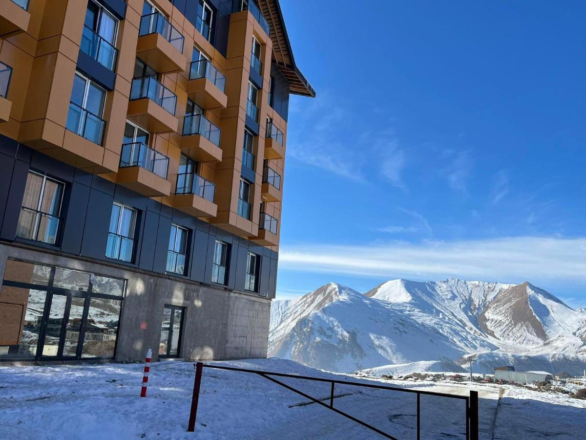 Delux Apartment Next To Ice Rink Gudauri Exterior photo