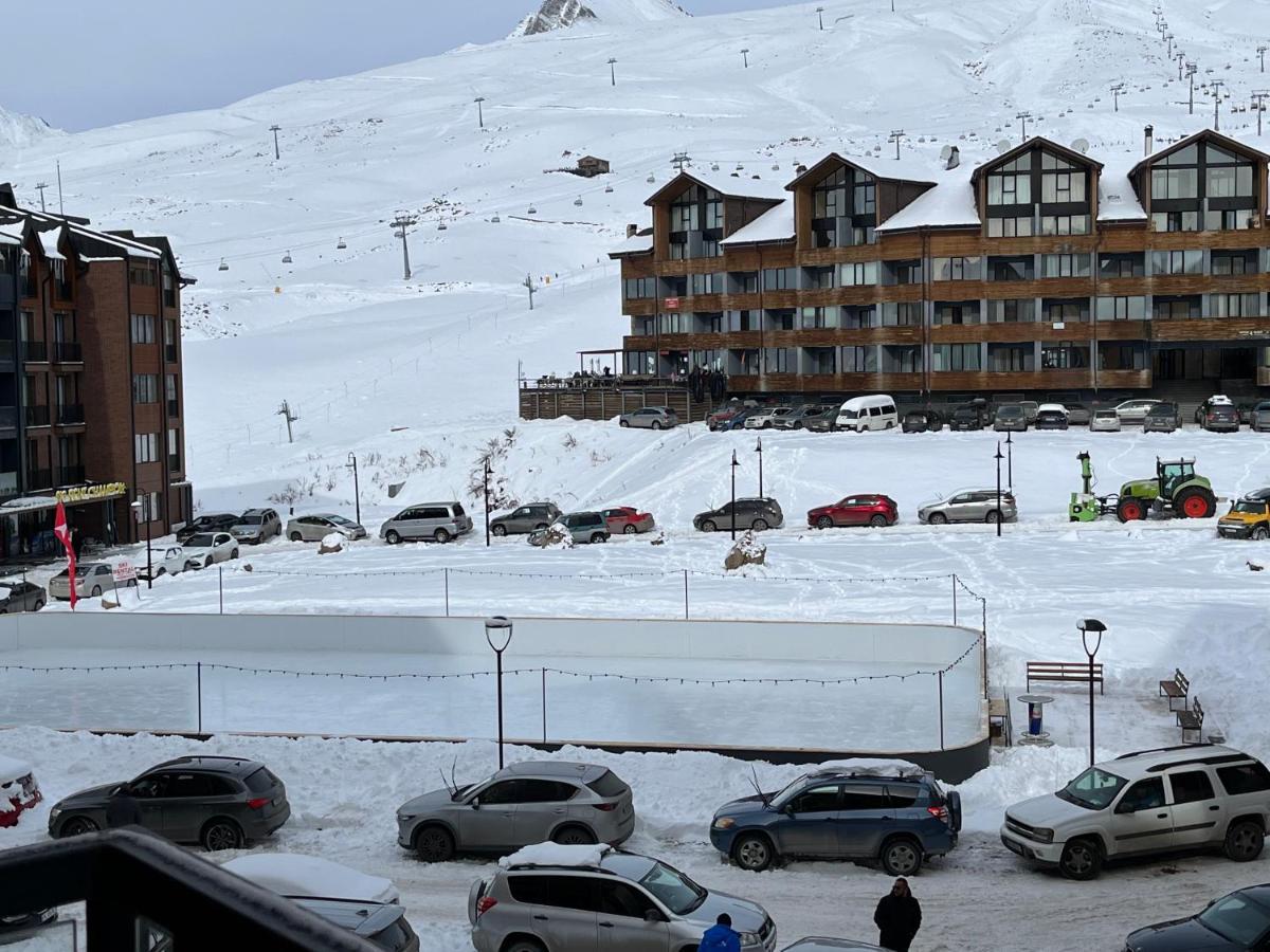 Delux Apartment Next To Ice Rink Gudauri Exterior photo
